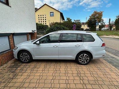 Gebraucht VW Golf VII Sound 125 PS (91 kW) 2017 Weiß Kombi