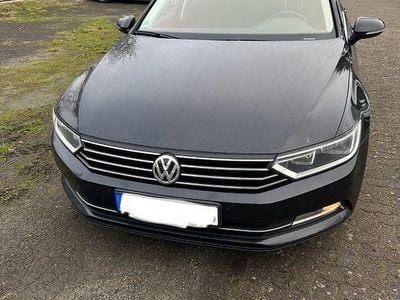 Gebraucht VW Passat Comfortline 150 PS (110 kW) 2019 Schwarz Kombi