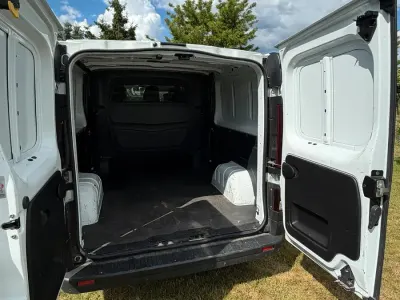 Gebraucht Renault Trafic 145 PS (106 kW) 2019 Weiß Van / Kleinbus