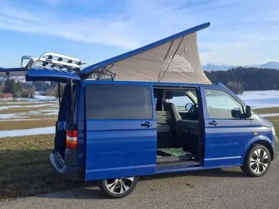 Usata VW Caravelle 102 CV (75 kW) 2010 Blu Furgone