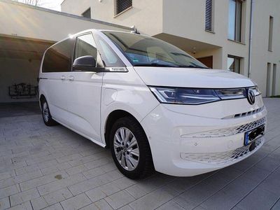 Second-hand VW Multivan 218 CP (160 kW) 2021 Alb Monovolum