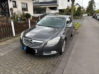 Usata Opel Insignia 220 CV (161 kW) 2009 Grigio Station wagon