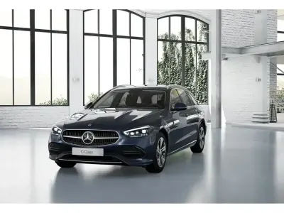 Gebraucht Mercedes C300 Avantgarde 265 PS (194 kW) 2023 Andere Kombi