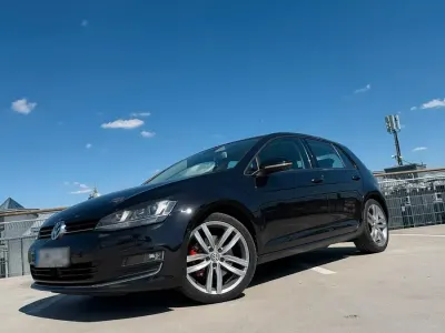 Gebraucht VW Golf VII Highline 140 PS (102 kW) 2013 Schwarz Limousine