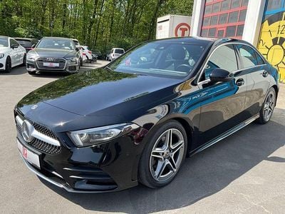 Schwarz Gebraucht 2022 Mercedes A180 AMG line Limousine | 19.989 € (Guter Preis)