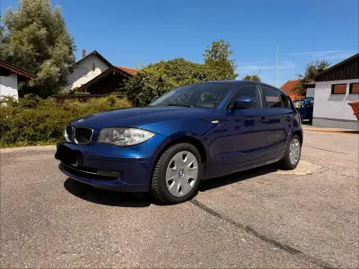 Gebraucht BMW 118 143 PS (105 kW) 2009 Blau Kleinwagen