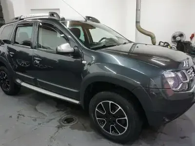 Gebraucht Dacia Duster Urban Explorer 125 PS (91 kW) 2016 Grau SUV