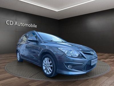 Grau Gebraucht 2011 Hyundai i30 Edition Kombi | 3.990 € (Etwas zu teuer)