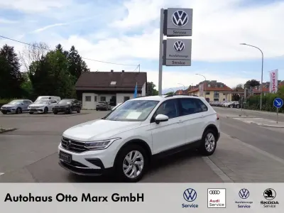 Gebraucht VW Tiguan Life 150 PS (110 kW) 2023 Weiß SUV