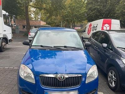 Gebraucht Skoda Fabia 60 PS (44 kW) 2009 Blau Kleinwagen