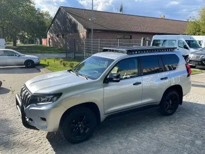 Gebraucht Toyota Land Cruiser 177 PS (130 kW) 2019 Silber (metallic) SUV