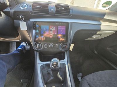 Gebraucht BMW 116 122 PS (89 kW) 2011 Weiß Kleinwagen