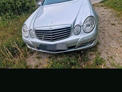 Mercedes E280