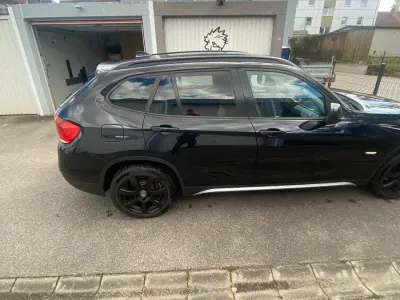 Gebraucht BMW X1 150 PS (110 kW) 2011 Schwarz SUV