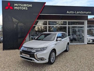 Gebraucht Mitsubishi Outlander P-HEV Top 224 PS (164 kW) 2021 Perlmuttweiß SUV