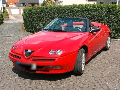 Gebraucht Alfa Romeo Spider 144 PS (105 kW) 1999 Rot Cabrio