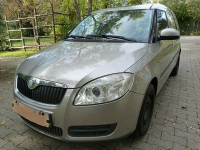 Gebraucht Skoda Roomster Style 69 PS (50 kW) 2010 Gold Van / Kleinbus