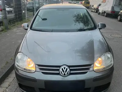 Gebraucht VW Golf IV 80 PS (58 kW) 2005 Grau Limousine