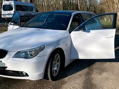 Gebraucht BMW 525 177 PS (130 kW) 2005 Weiß Kombi