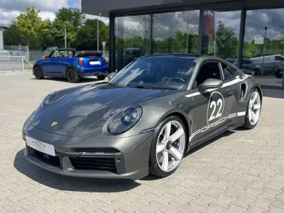 Neu Porsche 911 Turbo 650 PS (478 kW) 2025 Grün