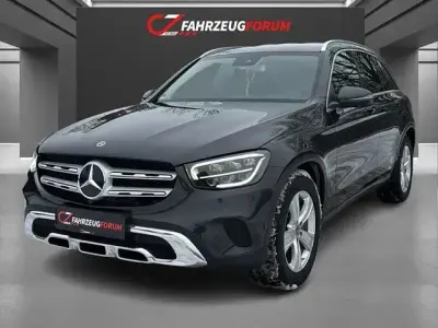 Używany Mercedes GLC220 194 KM (142 kW) 2020 Szary SUV