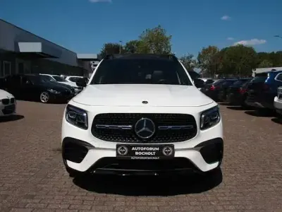 Gebraucht Mercedes GLB180 AMG line 136 PS (100 kW) 2022 Polarweiss SUV