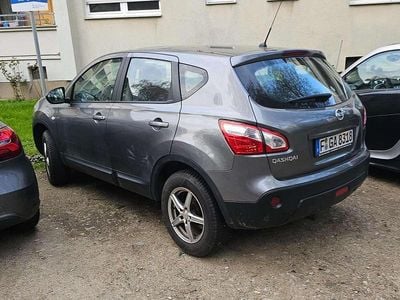 Gebraucht Nissan Qashqai 360º 117 PS (86 kW) 2013 Grau SUV
