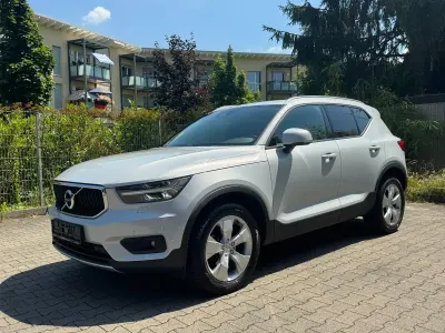 Gebraucht Volvo XC40 Momentum 150 PS (110 kW) 2019 Silber SUV