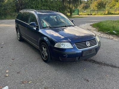 Gebraucht VW Passat 131 PS (96 kW) 2004 Blau Kombi