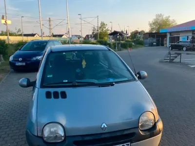 Używany Renault Twingo 75 KM (55 kW) 2004 Niebieski Hatchback