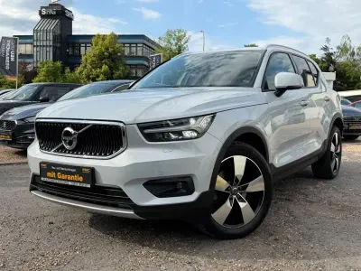 Gebraucht Volvo XC40 Momentum 150 PS (110 kW) 2019 Silber SUV