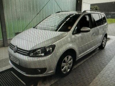 Silber Gebraucht 2019 VW Touran Van / Kleinbus | 12.500 €