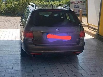 Gebraucht VW Golf VI 105 PS (77 kW) 2011 Braun Kleinwagen