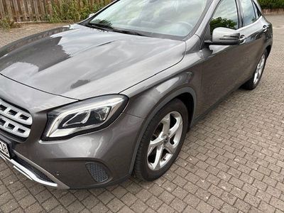 Mercedes GLA200