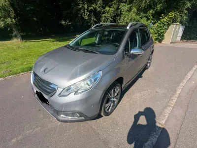 Gebraucht Peugeot 2008 Allure 114 PS (83 kW) 2015 SUV