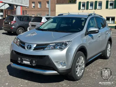 Usata Toyota RAV4 Edition-S 150 CV (110 kW) 2016 Argento SUV