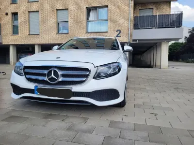 Gebraucht Mercedes E350 Avantgarde 258 PS (189 kW) 2017 Weiß Limousine