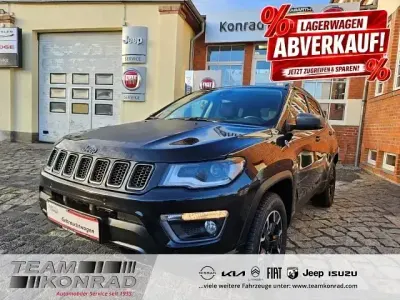 Gebraucht Jeep Compass Trailhawk 241 PS (177 kW) 2021 Schwarz SUV