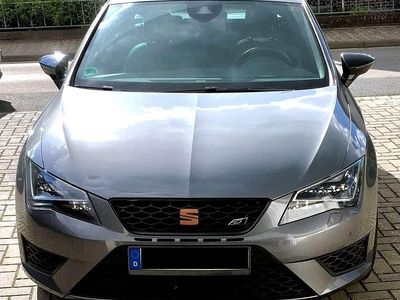 Grau Gebraucht 2015 Seat Leon ST CUPRA Kombi | 16.500 € (Fairer Preis)