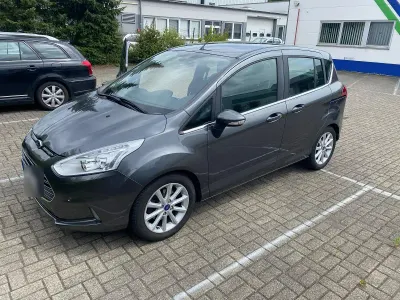 Gebraucht Ford B-MAX Titanium 105 PS (77 kW) 2016 Braun Van / Kleinbus