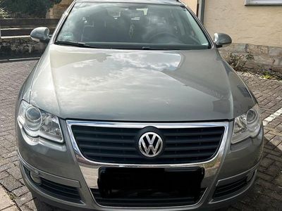 Usata VW Passat 122 CV (89 kW) 2009 Grigio Station wagon