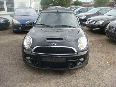 Mini Cooper SD Cabriolet