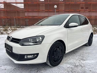 Weiß Gebraucht 2010 VW Polo Comfortline Limousine | 4.299 € (Guter Preis)