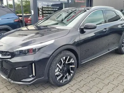 Neu Kia XCeed 150 PS (110 kW) 2026 Schwarz SUV