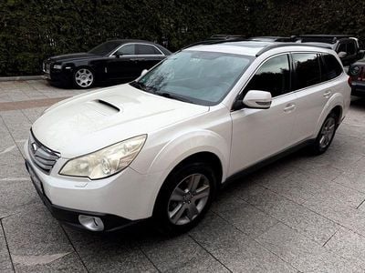 Gebraucht Subaru Outback 150 PS (110 kW) 2010 Weiß Kombi