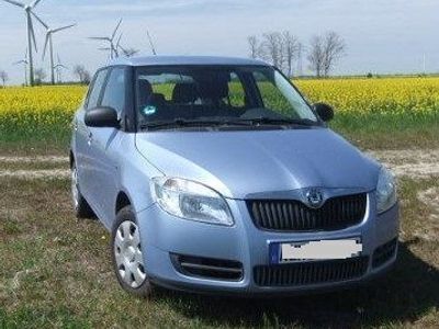 gebraucht Skoda Fabia II 5J Limousine 69 PS Anhängerkupplung Klima 53.000km