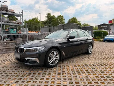 Gebraucht BMW 540 Luxury Line 320 PS (235 kW) 2018 Grau Kombi