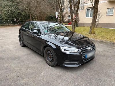 Schwarz Gebraucht 2013 Audi A3 Ambition Kleinwagen | 9.999 € (Fairer Preis)