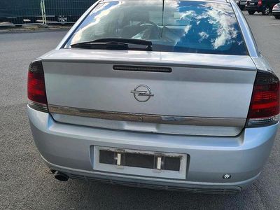 Usata Opel Vectra GTS 122 CV (89 kW) 2002 Argento Berlina