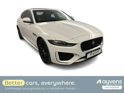 Gebraucht Jaguar XE R-Dynamic 204 PS (150 kW) 2021 Weiß Limousine